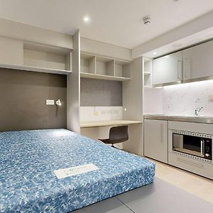 Studio met een King Size Bed